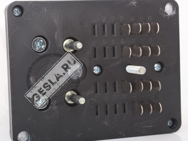 Блок конденсаторов и резисторов БКР-76М 601.35.42 фото 2